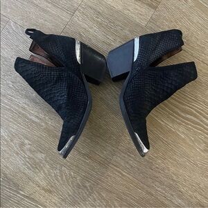 Jeffrey Campbell Cromwell Snakeskin Leather Cut Out Slip On Cowboy Ankle Boots